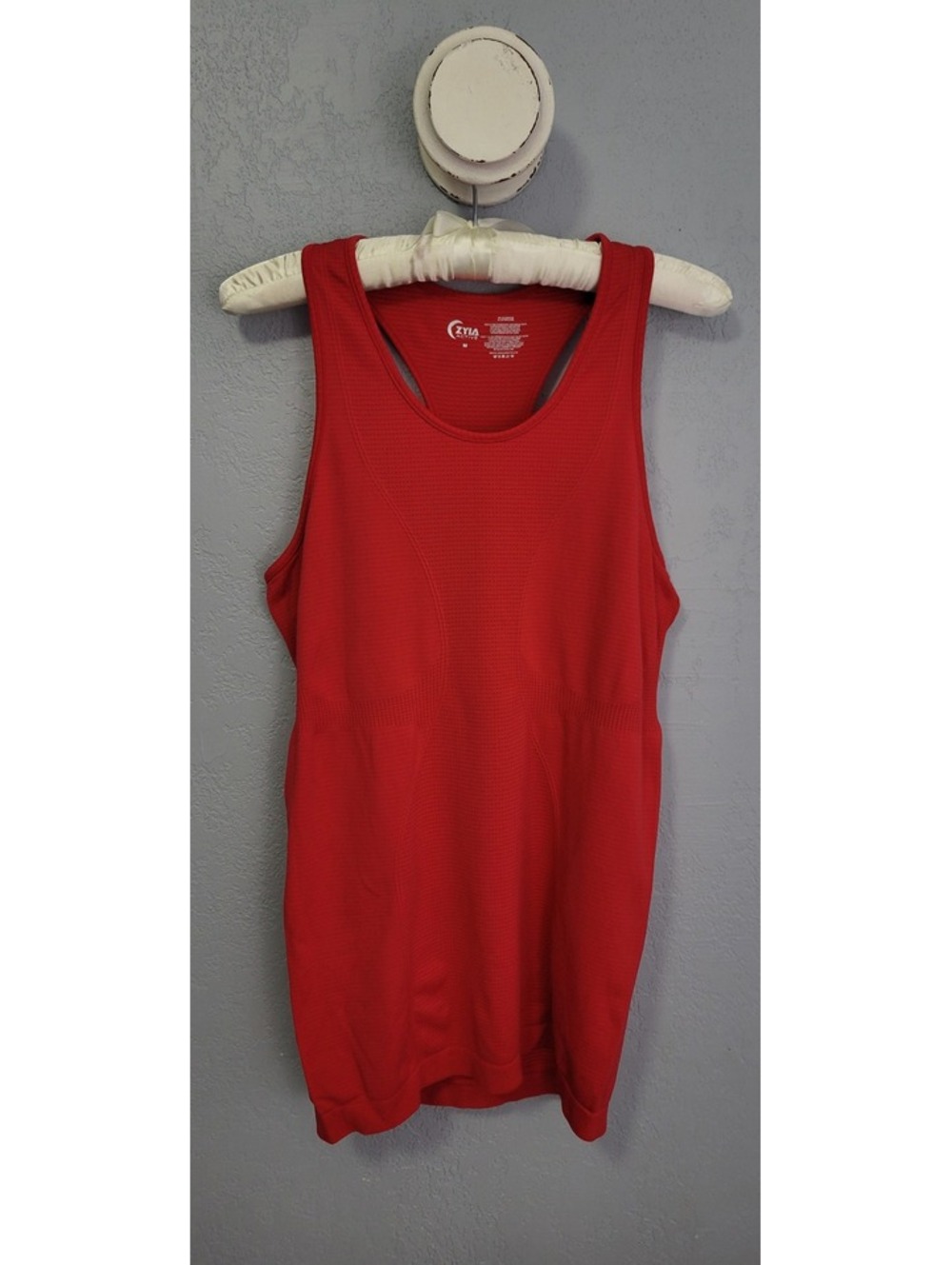 Zyia Active Red Medium Seamless Racerback Tank Top